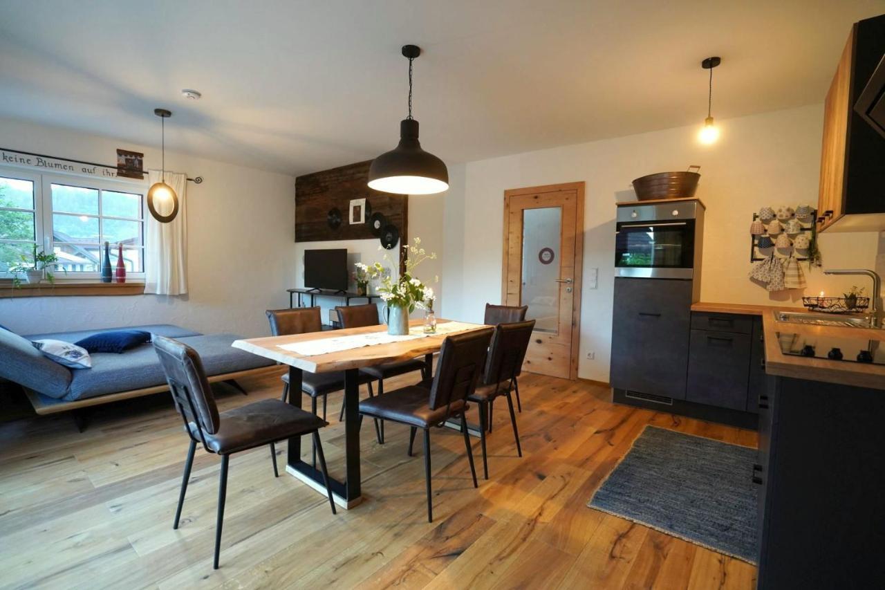 Chalet - Apartment - Mit Liebe Dekoriert Oblarn Buitenkant foto