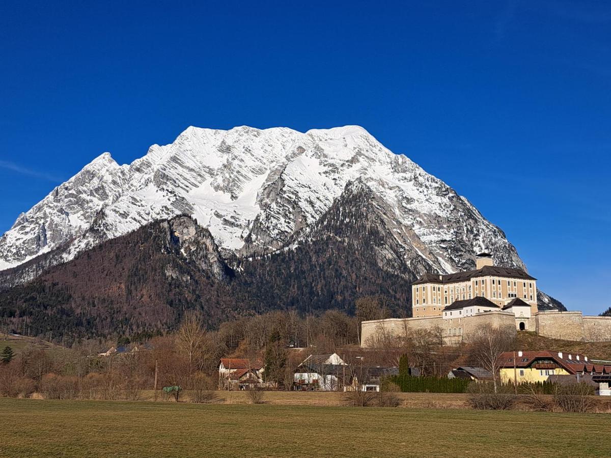 Chalet - Apartment - Mit Liebe Dekoriert Oblarn Buitenkant foto